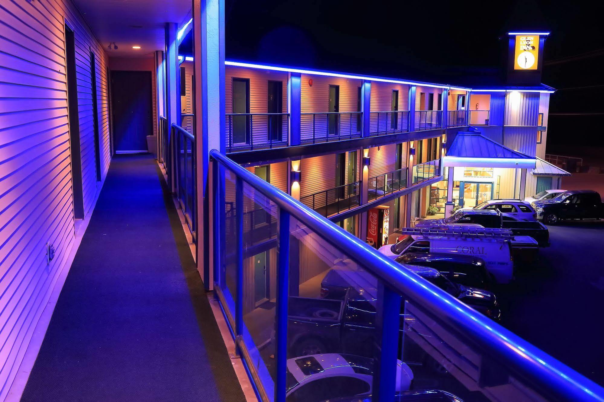 Glen Lyon Inn Port Hardy Exterior foto